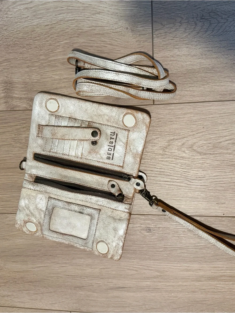 Bed Stu White Leather Wristlet with Tan Strap and Rustic Patina